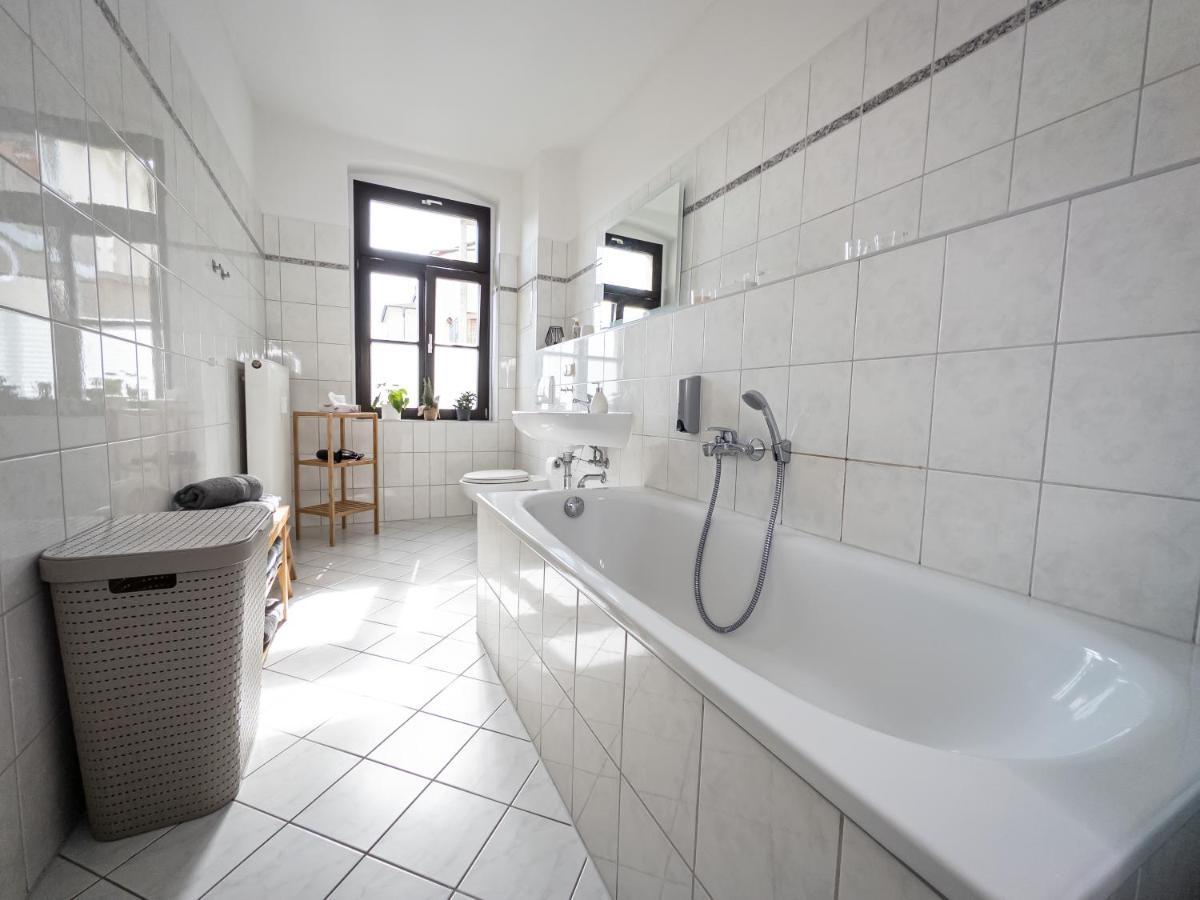 Moderne 3Zimmer Wohnung Mit Netflix Und Balkon Leipzig Luaran gambar